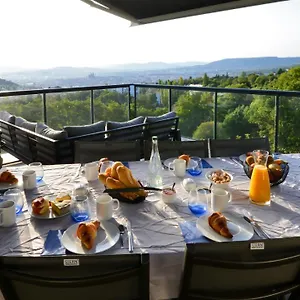 D'hotes Volcano Bed & Breakfast