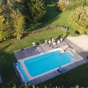 D'hotes Le Cedre Bleu Gasthuis