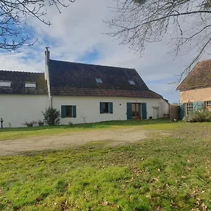 D'hotes Le Matou Roux Bed & Breakfast